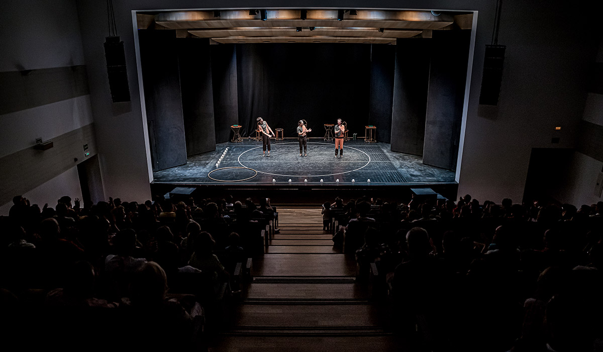 compania_zirkozaurre_kobr3_teatro